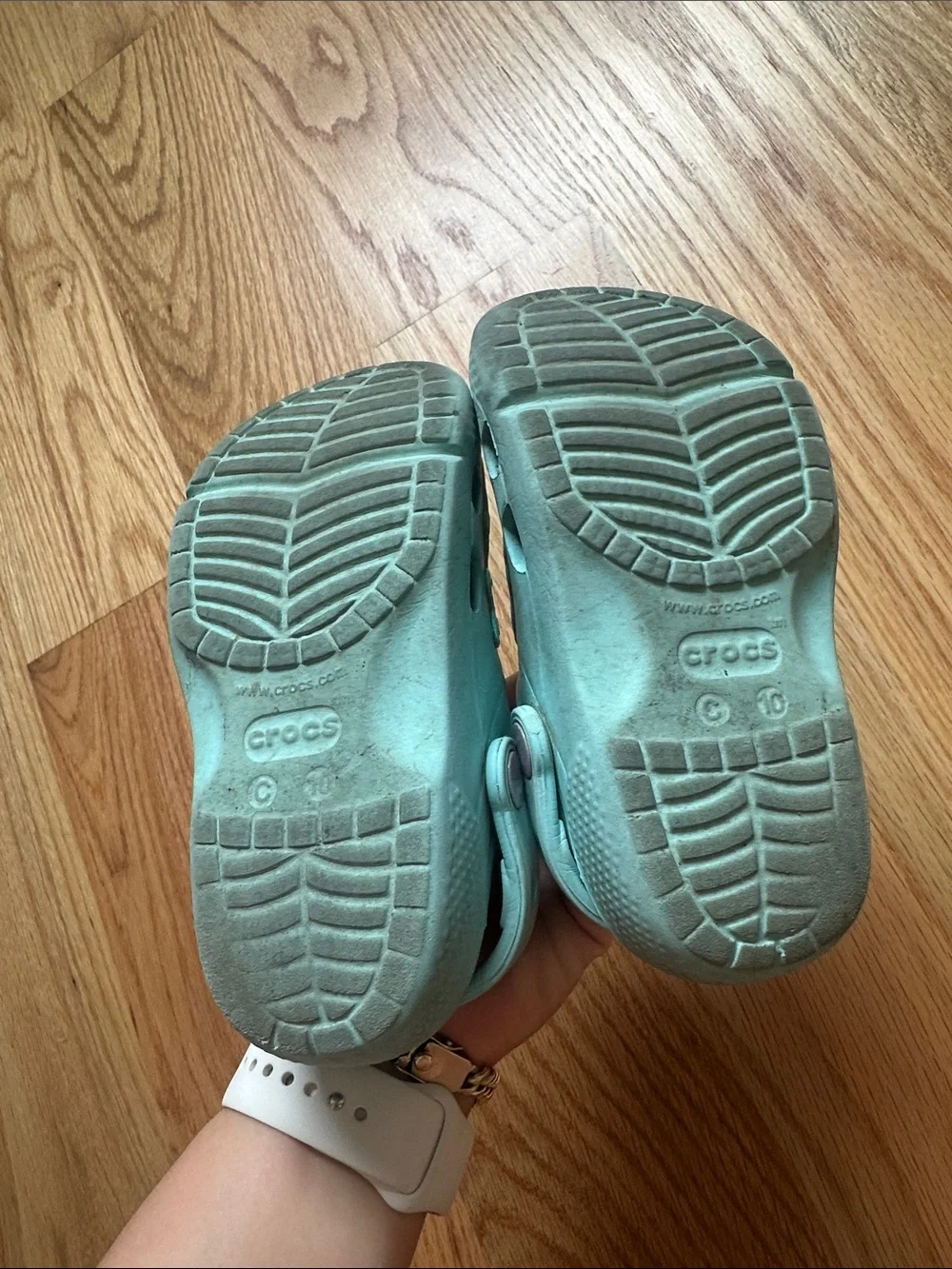 CROCS Kids' Frozen Aqua Slip-On Clogs with Elsa & Anna